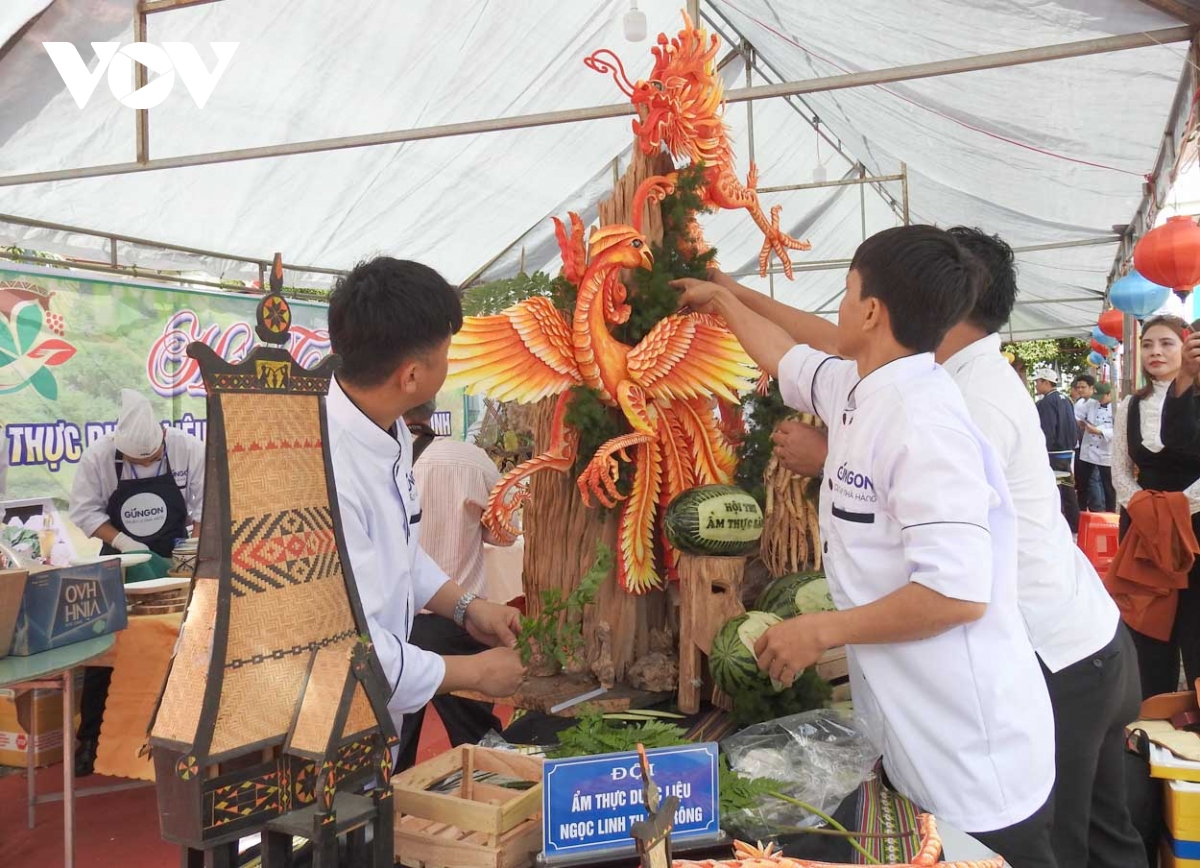 lan dau tien to chuc hoi thi am thuc duoc lieu tai kon tum hinh anh 1