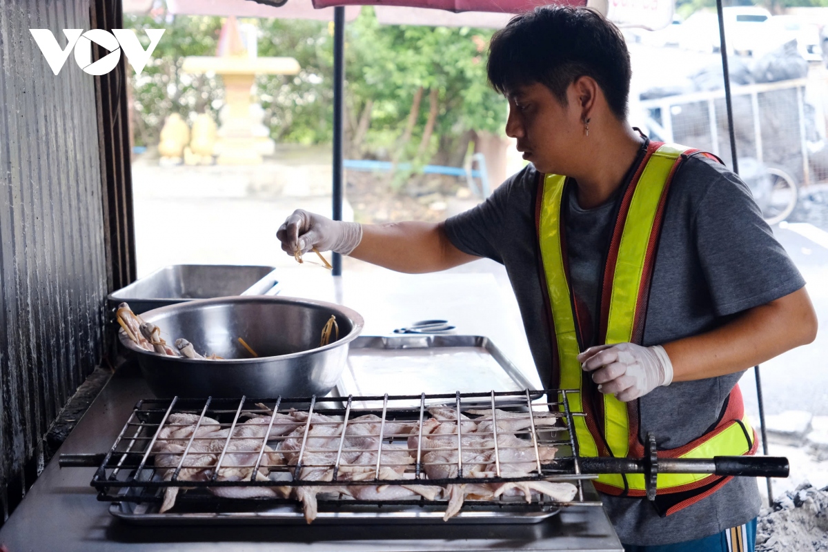 somtam - mon an dan da ngon kho cuong cua vung Dong bac thai lan hinh anh 11